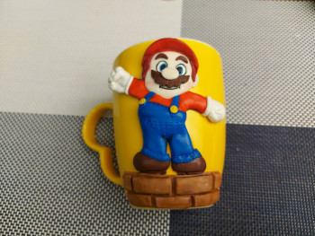 Кружка из полимерной глины с декором Марио